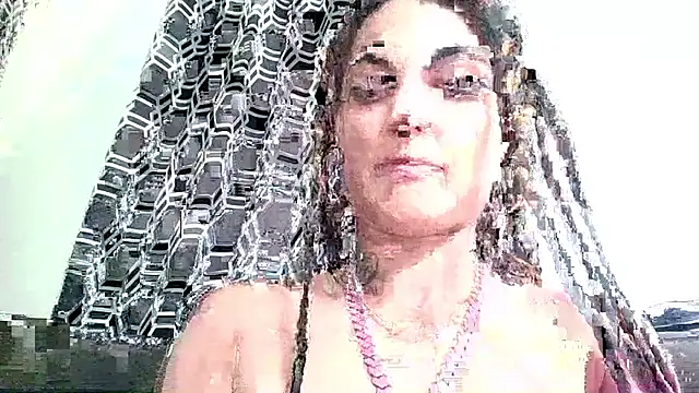 Snapshot of StripKi chatting on October 24, 7:32 pm StripKi online show from October 24, 7:32 pm