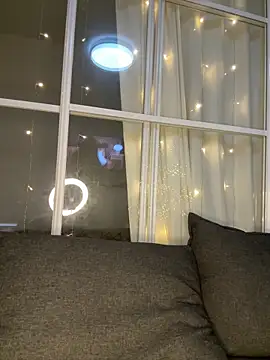 hotAssHell  online show from December 29, 7:00 pm