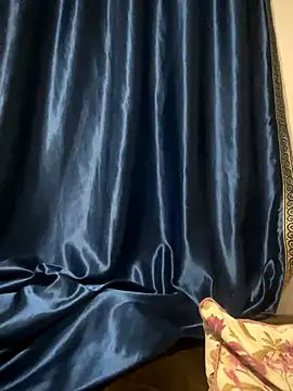 Snapshot of Hijabi_HotGirls chatting on October 12, 7:35 pm Hijabi HotGirls online show from October 12, 7:35 pm