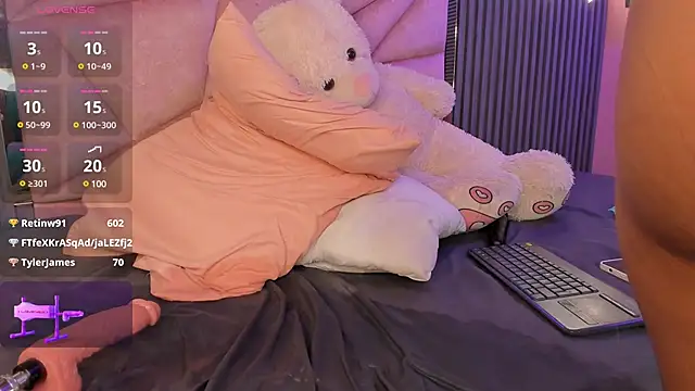 Alisse Miller online show from February 24, 8:27 am