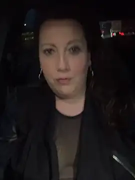 Snapshot of xsexycurvymilf chatting on February 14, 5:14 pm xsexycurvymilf online show from February 14, 5:14 pm