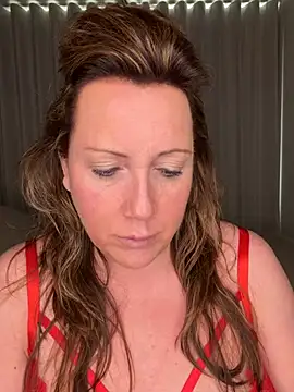 Snapshot of xsexycurvymilf chatting on February 18, 3:19 pm xsexycurvymilf online show from February 18, 3:19 pm