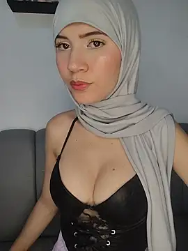 hanaa 18 online show from April 13, 9:09 pm