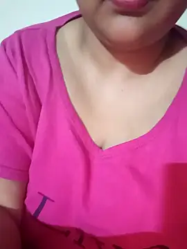 Snapshot of _Redwine_ chatting on February 6, 12:22 am Redwine online show from February 6, 12:22 am