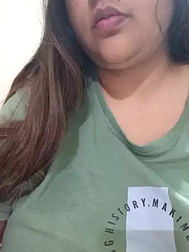 Snapshot of _Redwine_ chatting on February 22, 1:46 pm Redwine online show from February 22, 1:46 pm