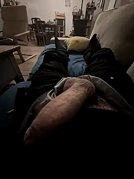 Snapshot of MarkBigDick35 chatting on December 16, 11:28 pm MarkBigDick35 online show from December 16, 11:28 pm