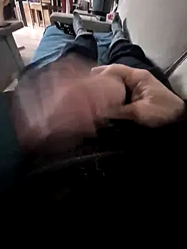 Snapshot of MarkBigDick35 chatting on February 7, 10:40 am MarkBigDick35 online show from February 7, 10:40 am