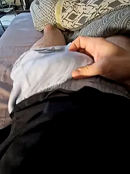 Snapshot of MarkBigDick35 chatting on October 28, 9:57 am MarkBigDick35 online show from October 28, 9:57 am