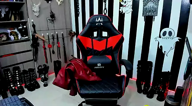 daven56 online show from December 5, 3:06 pm