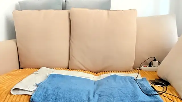 emmita69  online show from January 13, 4:30 pm