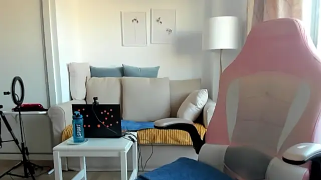 emmita69  online show from February 7, 8:01 am