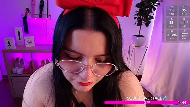 Snapshot of catha_cat chatting on February 3, 5:07 pm catha cat online show from February 3, 5:07 pm