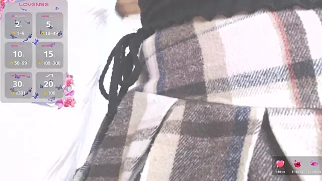 Snapshot of Amara18_ chatting on September 27, 7:35 am Amara18 online show from September 27, 7:35 am