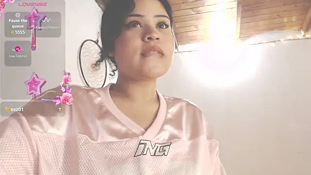 Snapshot of Amara18_ chatting on March 7, 7:44 pm Amara18 online show from March 7, 7:44 pm