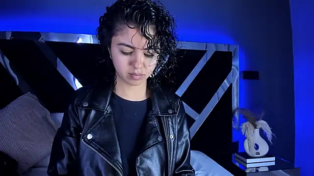 Amareto  online show from March 3, 11:11 am