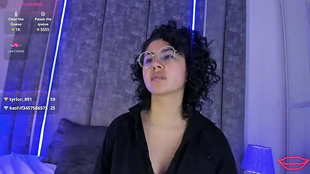 Amareto  online show from March 17, 2:45 pm