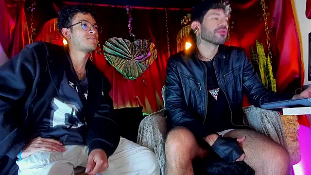 LatinMilk  online show from March 29, 3:17 am