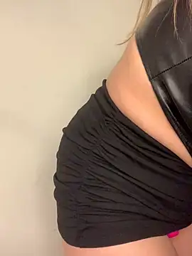 Nayafreaky online show from February 24, 12:41 am