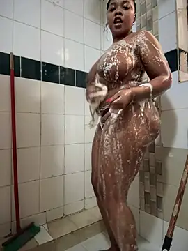 Snapshot of SSEXYBUBBLEBUTT101 chatting on February 4, 7:25 am SSEXYBUBBLEBUTT101 online show from February 4, 7:25 am