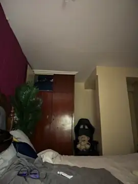 Snapshot of SSEXYBUBBLEBUTT101 chatting on February 21, 10:38 am SSEXYBUBBLEBUTT101 online show from February 21, 10:38 am