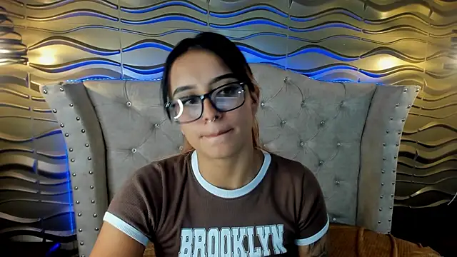 Andreita Jones online show from January 14, 3:04 pm