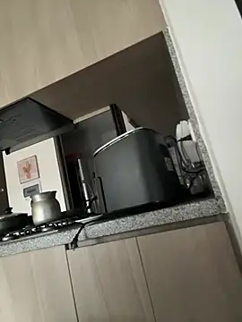 Snapshot of PetitLumiere chatting on March 19, 10:31 pm PetitLumiere online show from March 19, 10:31 pm