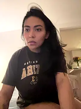 Snapshot of PetitLumiere chatting on September 30, 2:49 am PetitLumiere online show from September 30, 2:49 am