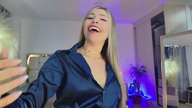 Ammy Castro online show from October 21, 10:21 pm