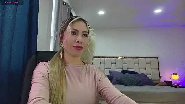 Ammy Castro online show from October 22, 9:25 pm