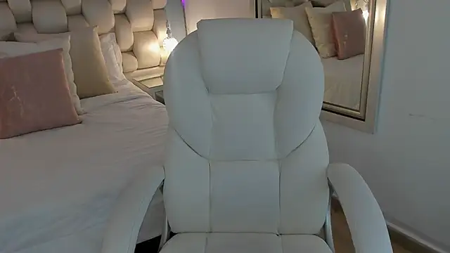 Helleamazing online show from March 15, 6:25 am