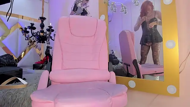 Juliana Saenzz online show from February 8, 2:49 pm