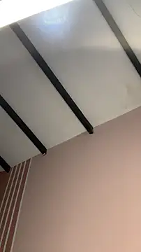 Snapshot of Victoria-And1 chatting on October 31, 1:39 am Victoria-And1 online show from October 31, 1:39 am