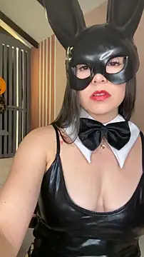 Snapshot of Victoria-And1 chatting on November 1, 1:18 am Victoria-And1 online show from November 1, 1:18 am