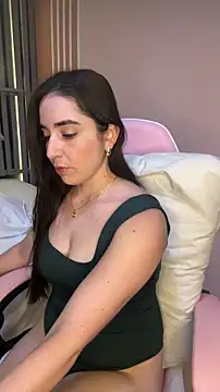 Snapshot of Victoria-And1 chatting on November 5, 1:27 am Victoria-And1 online show from November 5, 1:27 am