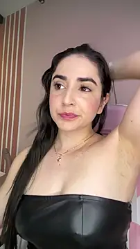 Snapshot of Victoria-And1 chatting on November 7, 1:27 am Victoria-And1 online show from November 7, 1:27 am