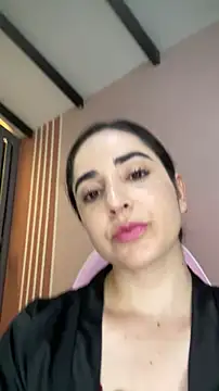 Snapshot of Victoria-And1 chatting on November 26, 1:39 am Victoria-And1 online show from November 26, 1:39 am