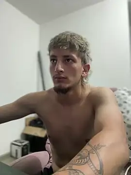 Snapshot of Scott_sex7 chatting on February 19, 2:29 am Scott sex7 online show from February 19, 2:29 am