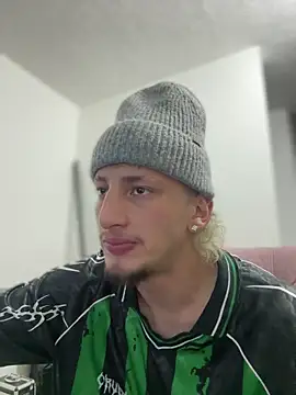 Snapshot of Scott_sex7 chatting on February 25, 3:49 am Scott sex7 online show from February 25, 3:49 am