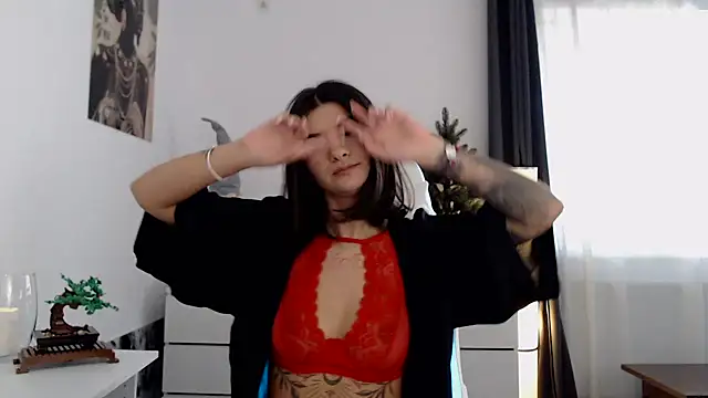 Snapshot of Simply_the_best chatting on January 9, 2:40 pm Simply the best online show from January 9, 2:40 pm