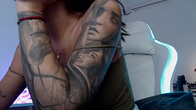 Simply the best online show from November 11, 5:24 pm