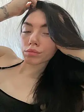 Lisaaa Alisa online show from February 11, 10:15 am