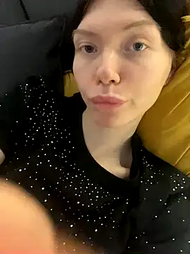 Lisaaa Alisa online show from December 20, 9:05 am