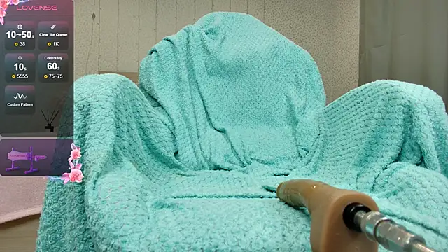 oliviiaa online show from January 15, 12:15 am