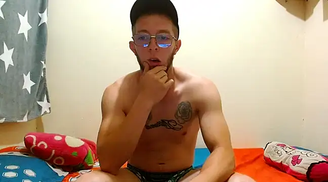 Snapshot of king-Randal chatting on February 16, 5:37 am king-Randal online show from February 16, 5:37 am