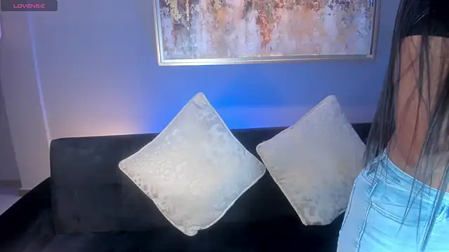 Snapshot of JessicaWilliams1 chatting on January 29, 10:37 am JessicaWilliams1 online show from January 29, 10:37 am
