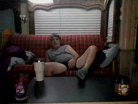 lateniter online show from November 10, 11:42 am