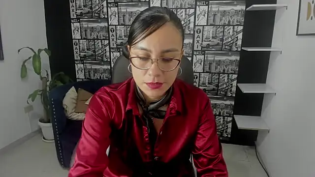 Agata-Moon online show from March 5, 6:34 pm