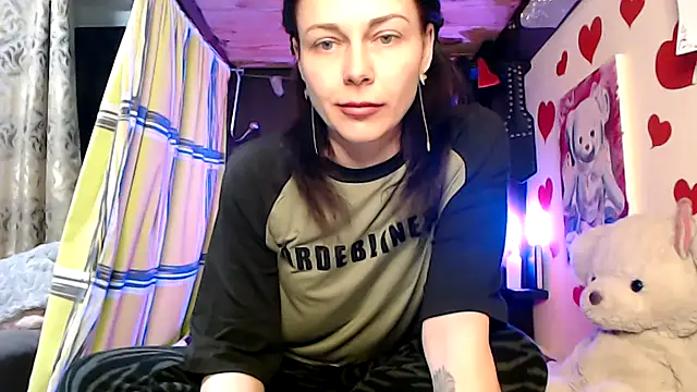 HarleyQuinn 69 online show from March 3, 8:00 pm