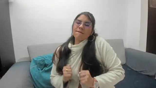 Luna Dumont online show from January 8, 11:12 am