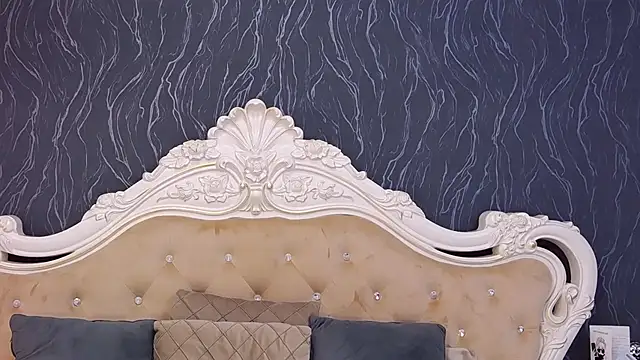 Lauren Saint online show from April 7, 3:12 pm